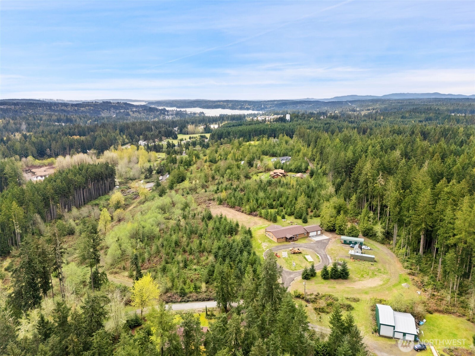 437 NW Equestrian Drive , Poulsbo, WA 98370
