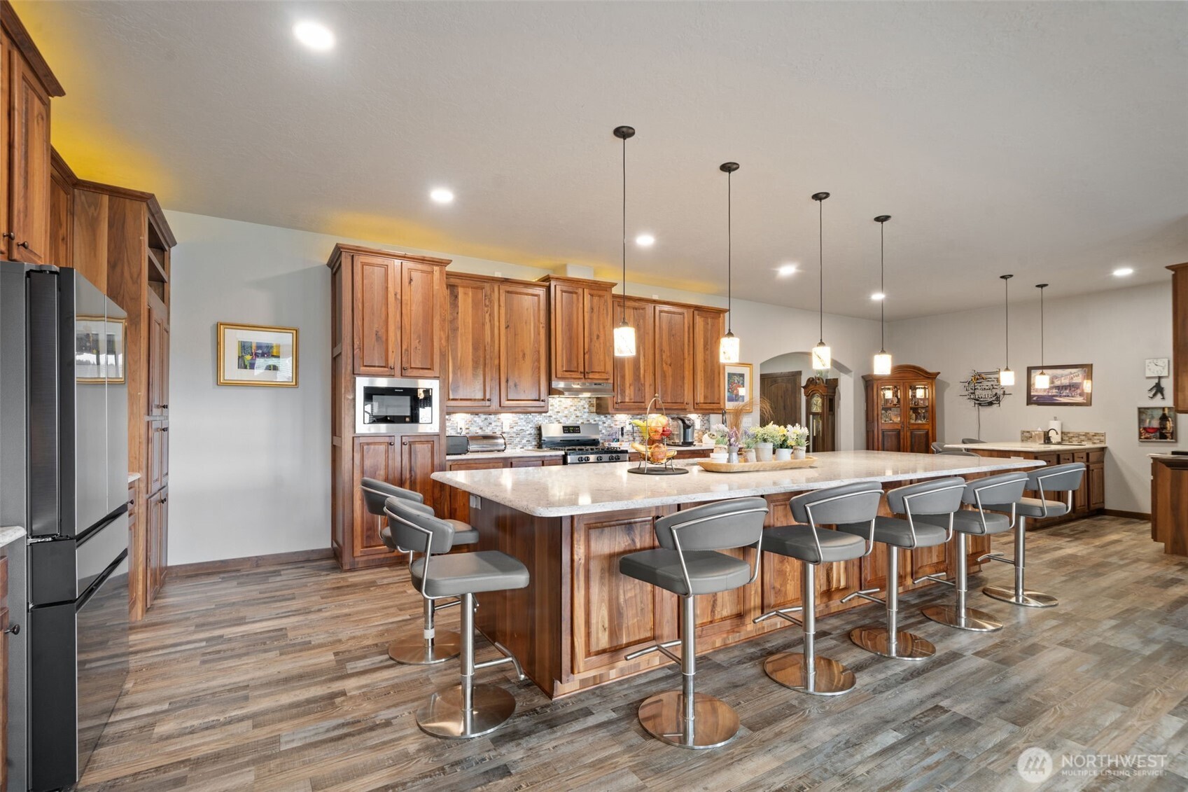 437 NW Equestrian Drive , Poulsbo, WA 98370