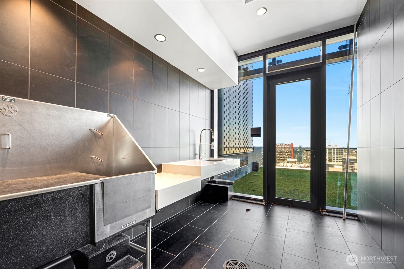 300 Virginia Street #1501, Seattle, WA 98101