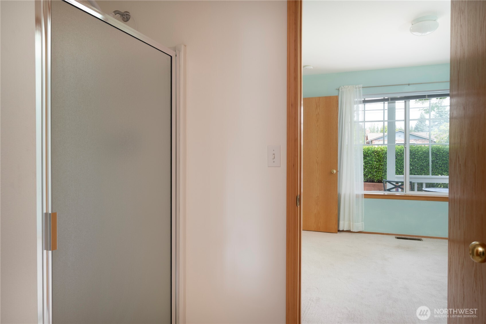 161 W Whidbey Avenue #4, Oak Harbor, WA 98277