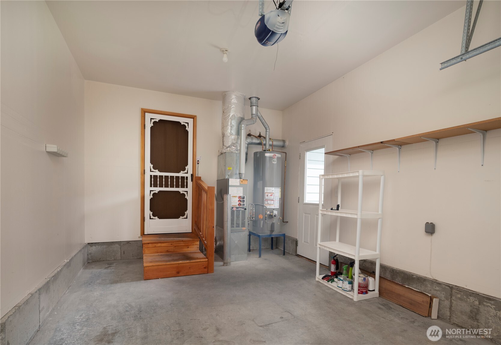 161 W Whidbey Avenue #4, Oak Harbor, WA 98277