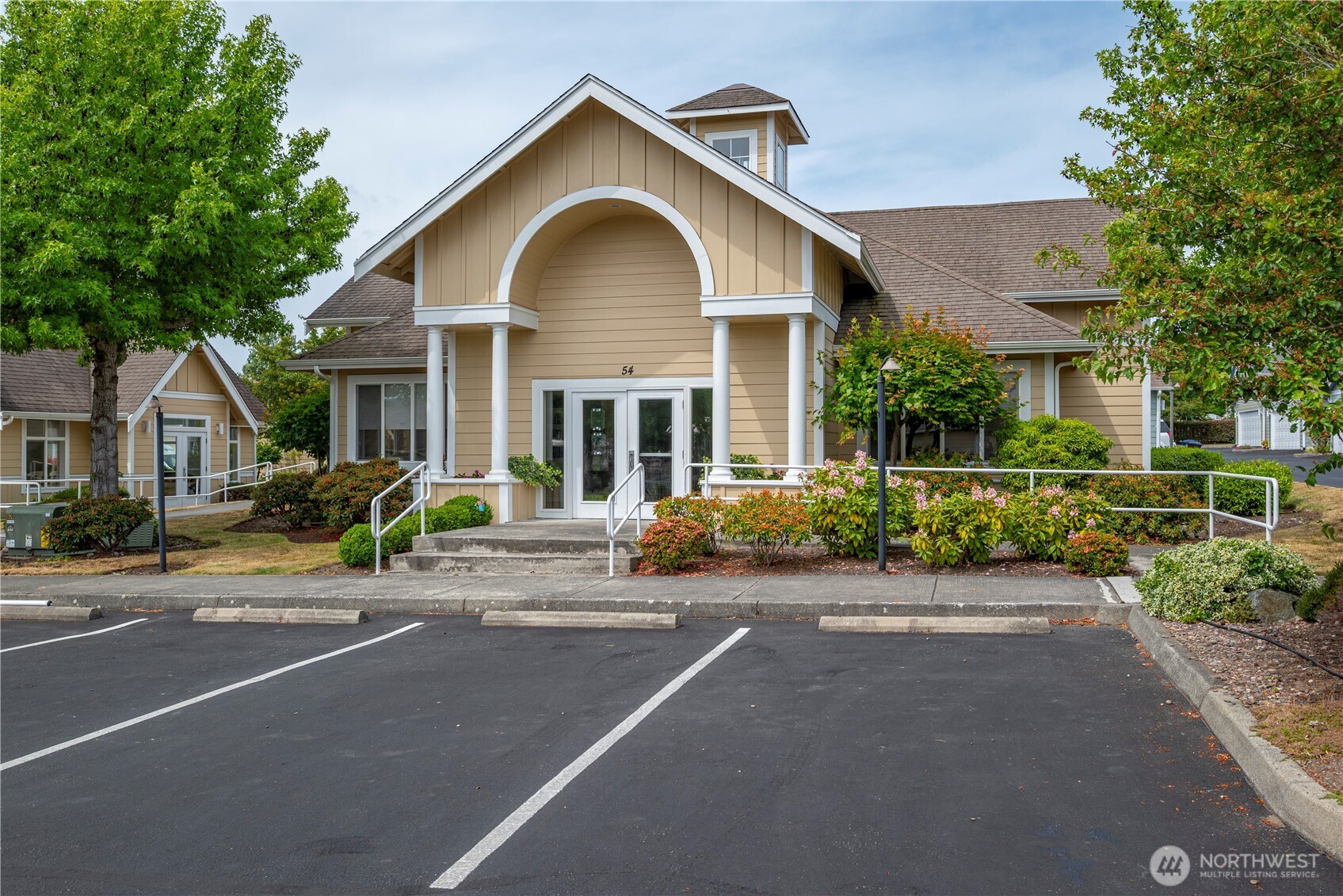 161 W Whidbey Avenue #4, Oak Harbor, WA 98277