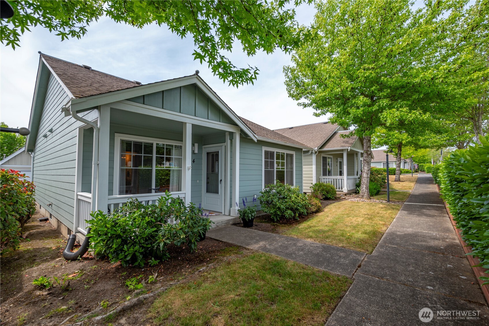 161 W Whidbey Avenue #4, Oak Harbor, WA 98277