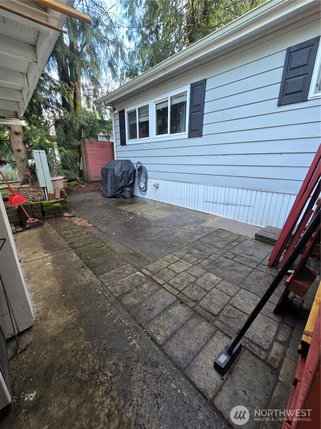 900 29th Street SE #D-9, Auburn, WA 98002