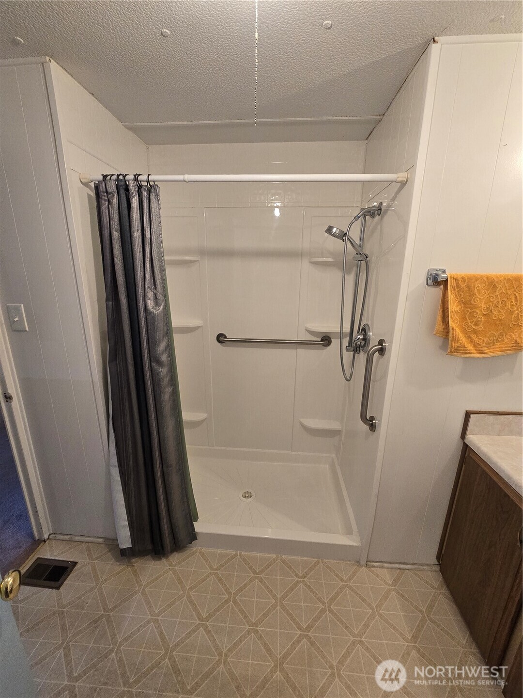 2302 R Street SE #115, Auburn, WA 98002