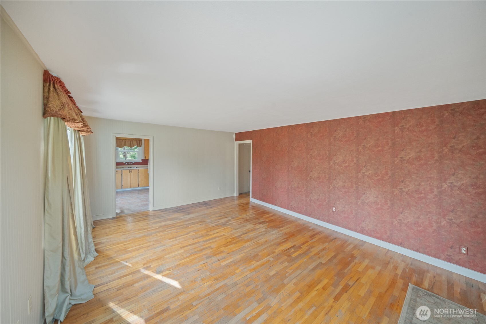 16751 Linden Avenue N, Shoreline, WA 98133