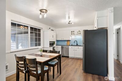 20 E Oak Place , Shelton, WA 98584 - Photo 9