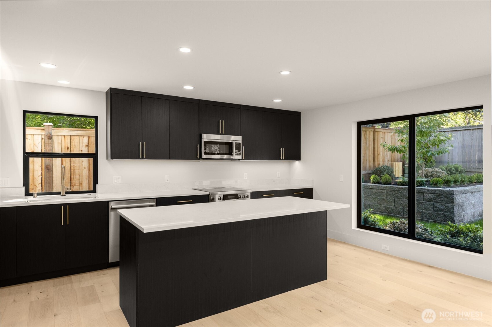 6833 36th Avenue NE, Seattle, WA 98115