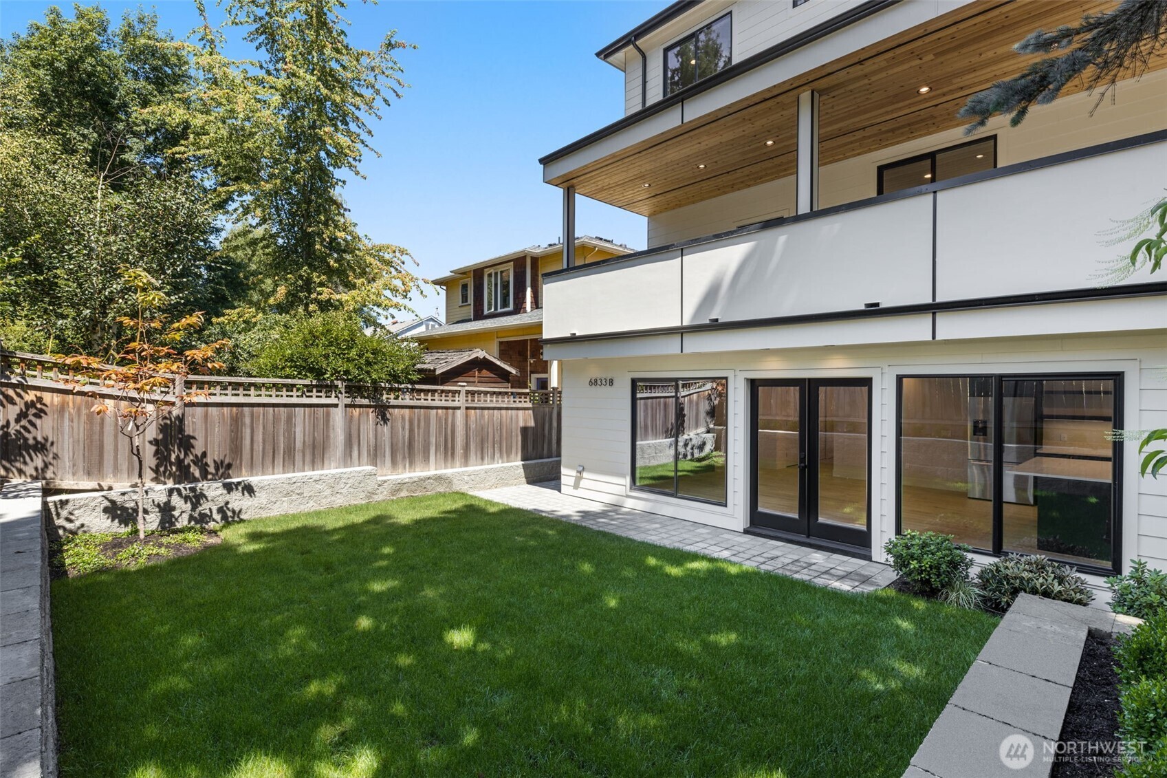 6833 36th Avenue NE, Seattle, WA 98115