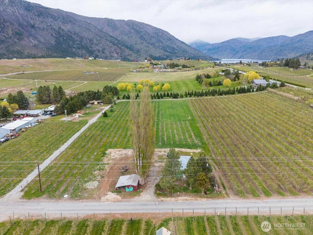 293 Barkley Road , Manson, WA 98831