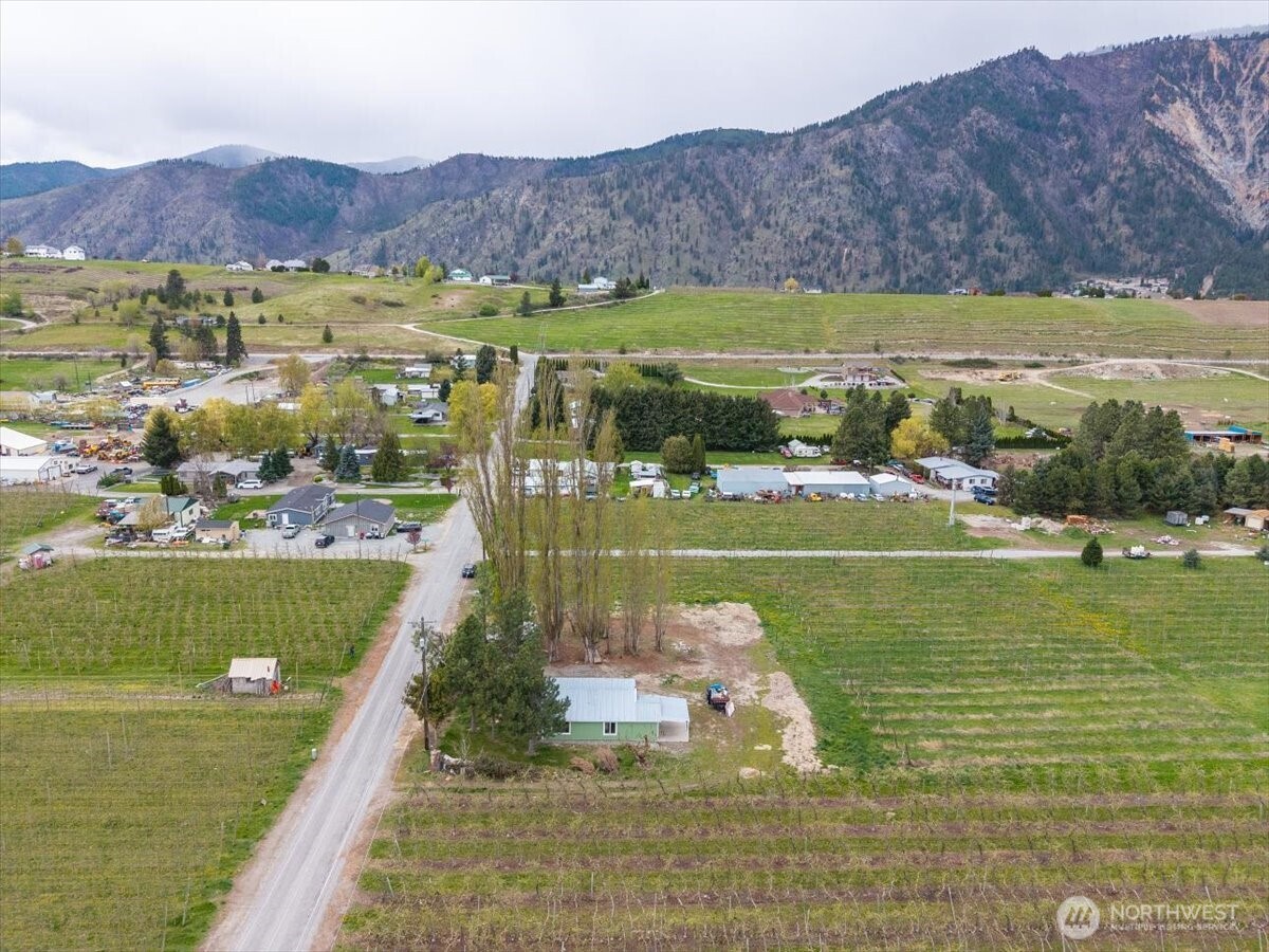 293 Barkley Road , Manson, WA 98831