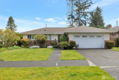 10520 11th Avenue NW, Seattle, WA 98177-5206 - Photo 1