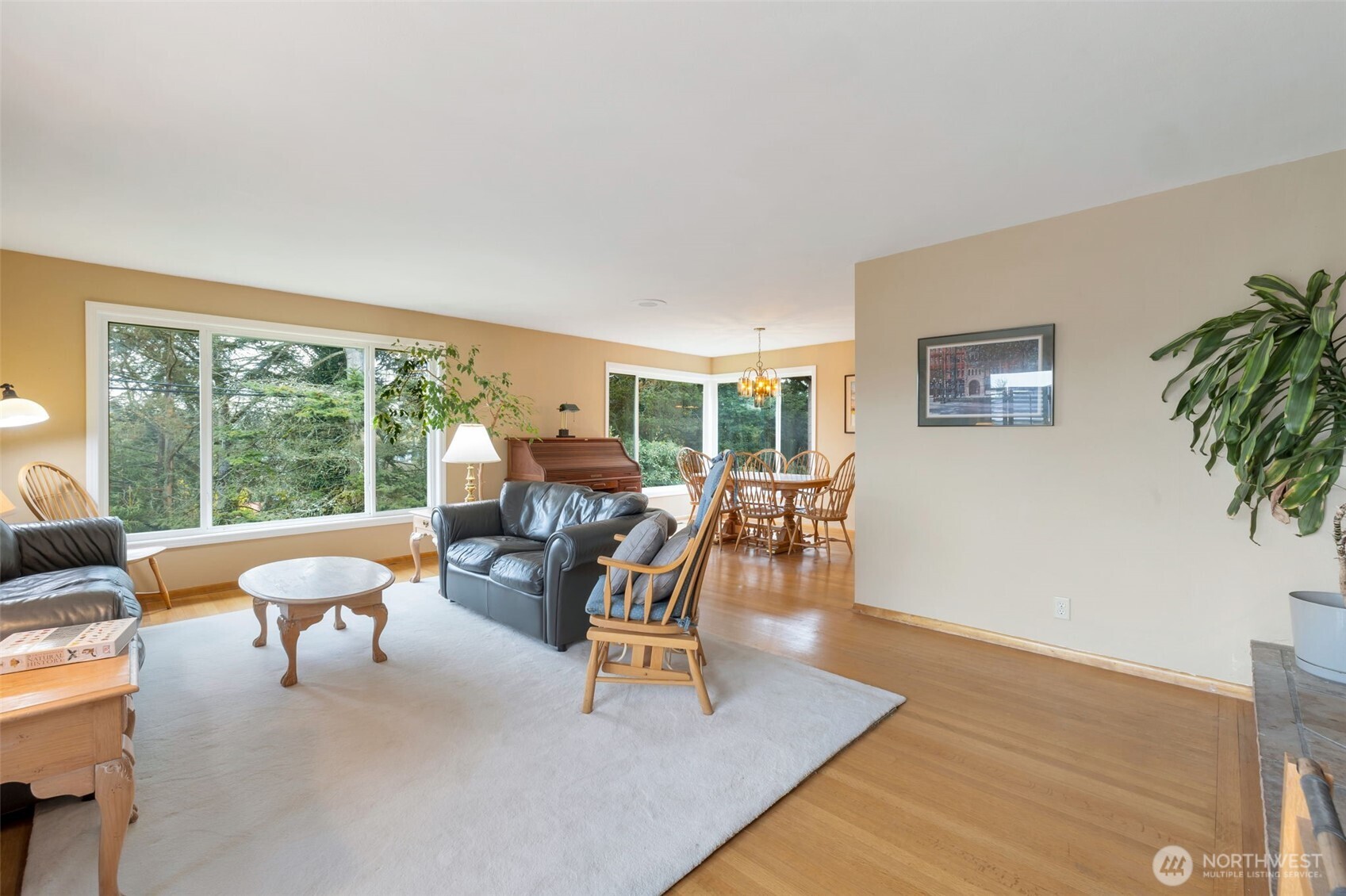 10520 11th Avenue NW, Seattle, WA 98177-5206