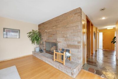 10520 11th Avenue NW, Seattle, WA 98177-5206 - Photo 13