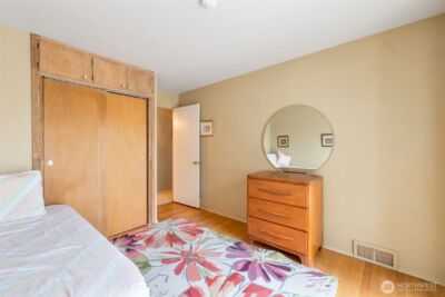 10520 11th Avenue NW, Seattle, WA 98177-5206 - Photo 17