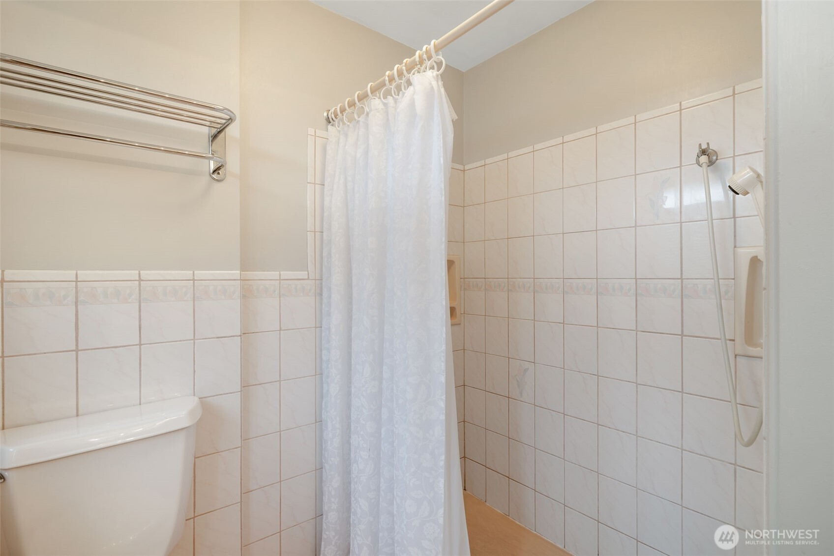 10520 11th Avenue NW, Seattle, WA 98177-5206