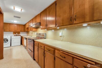 10520 11th Avenue NW, Seattle, WA 98177-5206 - Photo 25
