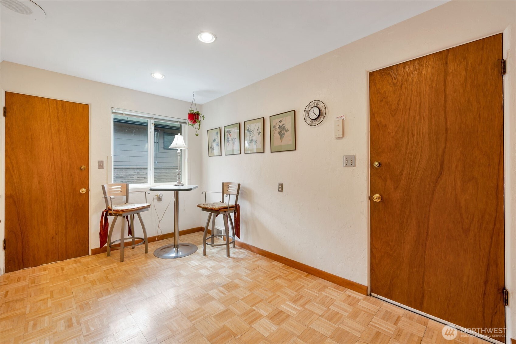 10520 11th Avenue NW, Seattle, WA 98177-5206