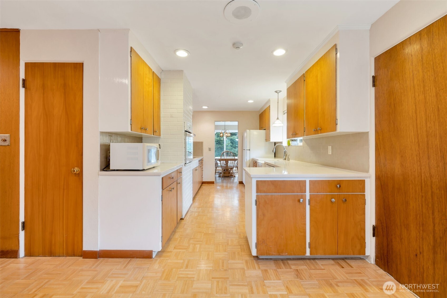 10520 11th Avenue NW, Seattle, WA 98177-5206