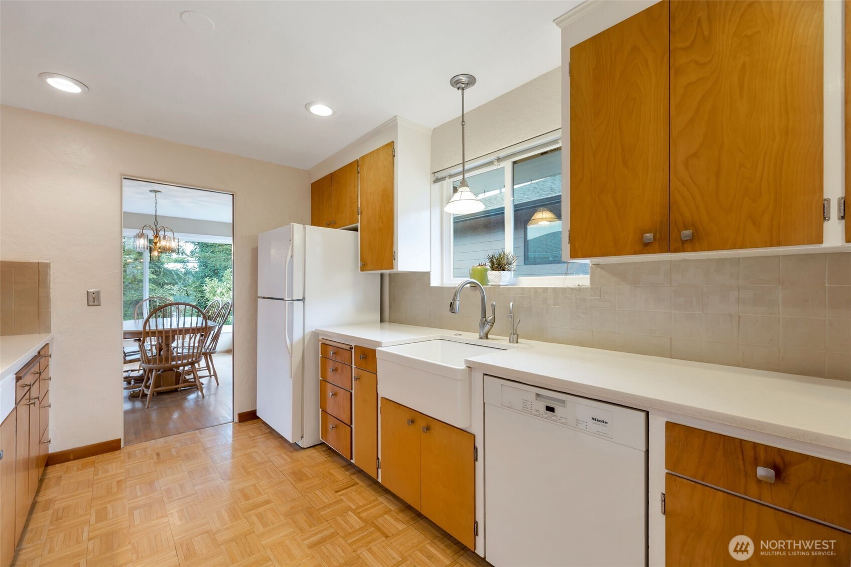 10520 11th Avenue NW, Seattle, WA 98177-5206