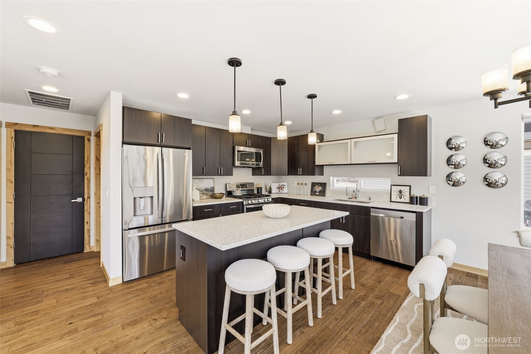 21 Arlberg Place , Snoqualmie Pass, WA 98068