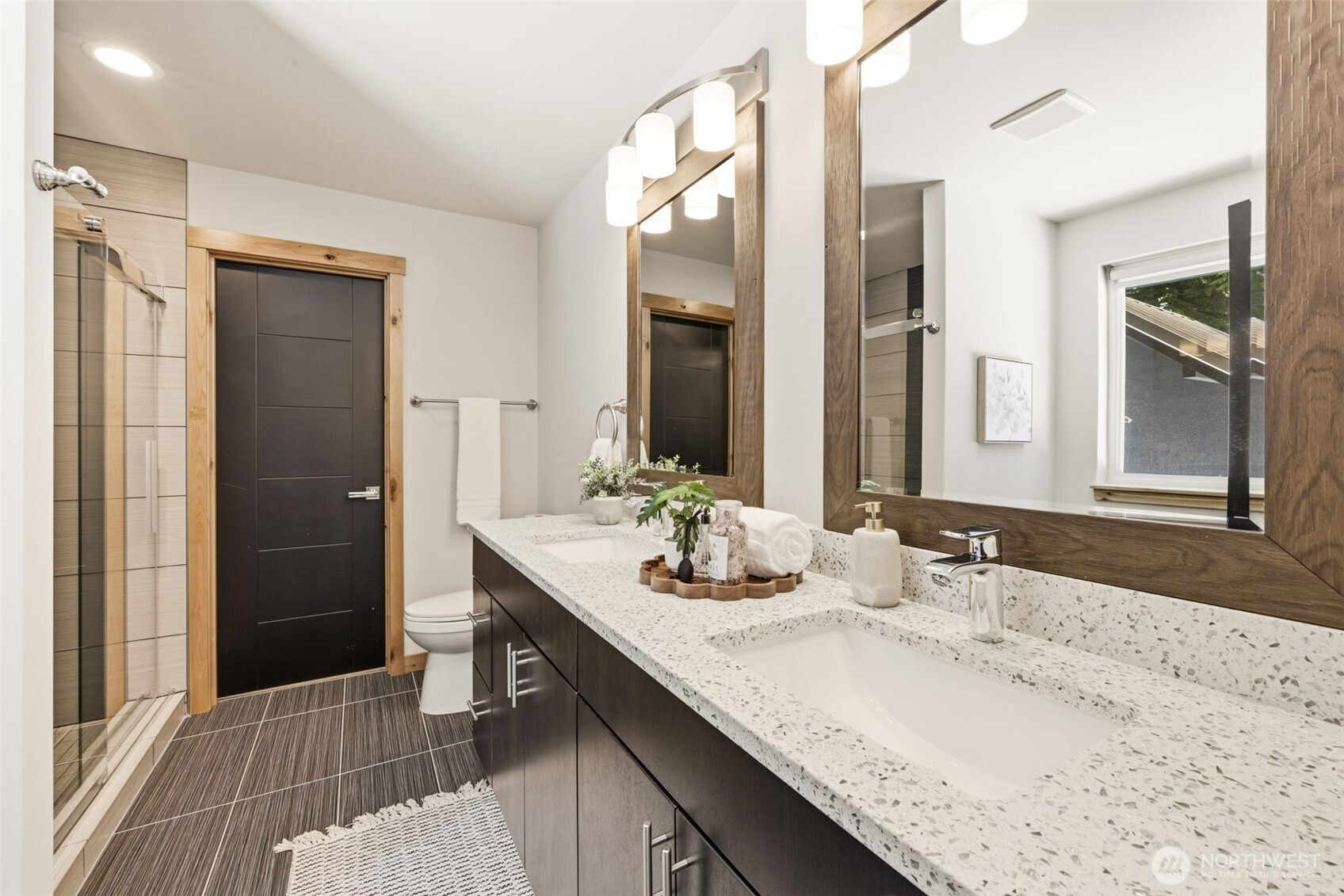 21 Arlberg Place , Snoqualmie Pass, WA 98068