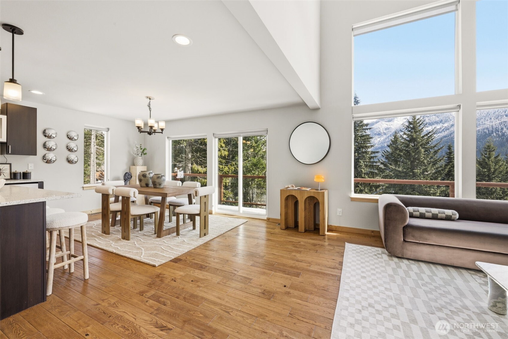 21 Arlberg Place , Snoqualmie Pass, WA 98068
