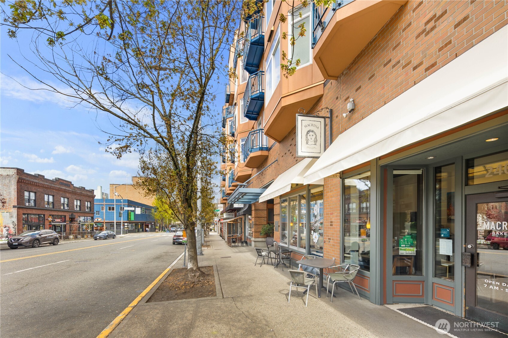 2415 2nd Avenue #349, Seattle, WA 98121