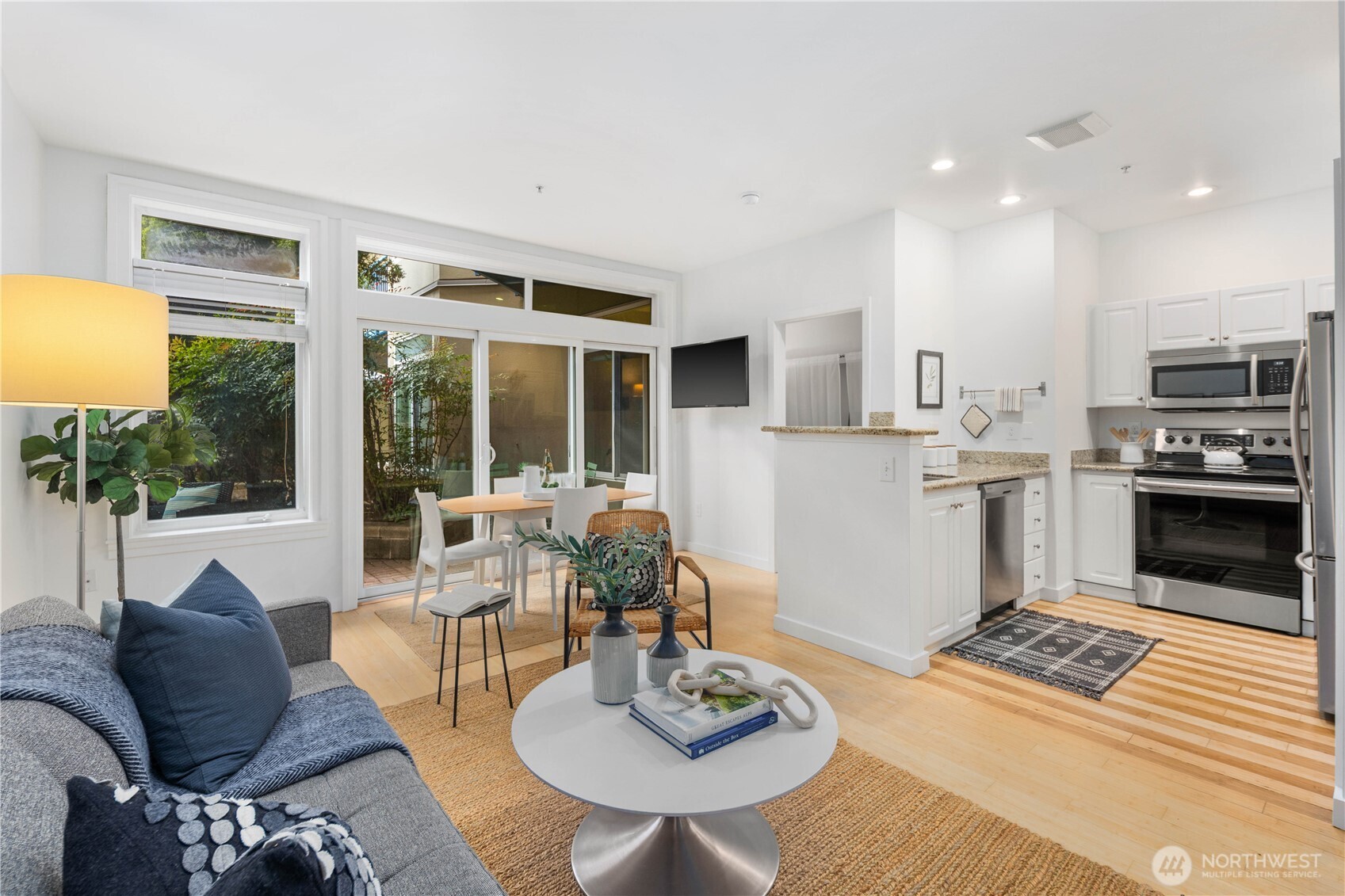 2415 2nd Avenue #349, Seattle, WA 98121