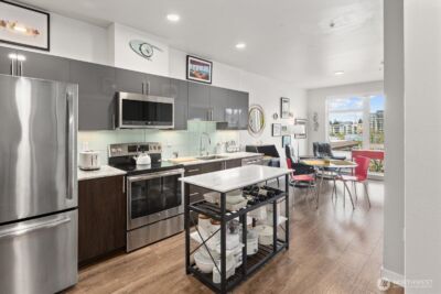 1085 103rd Avenue NE #311, Bellevue, WA 98004 - Photo 3