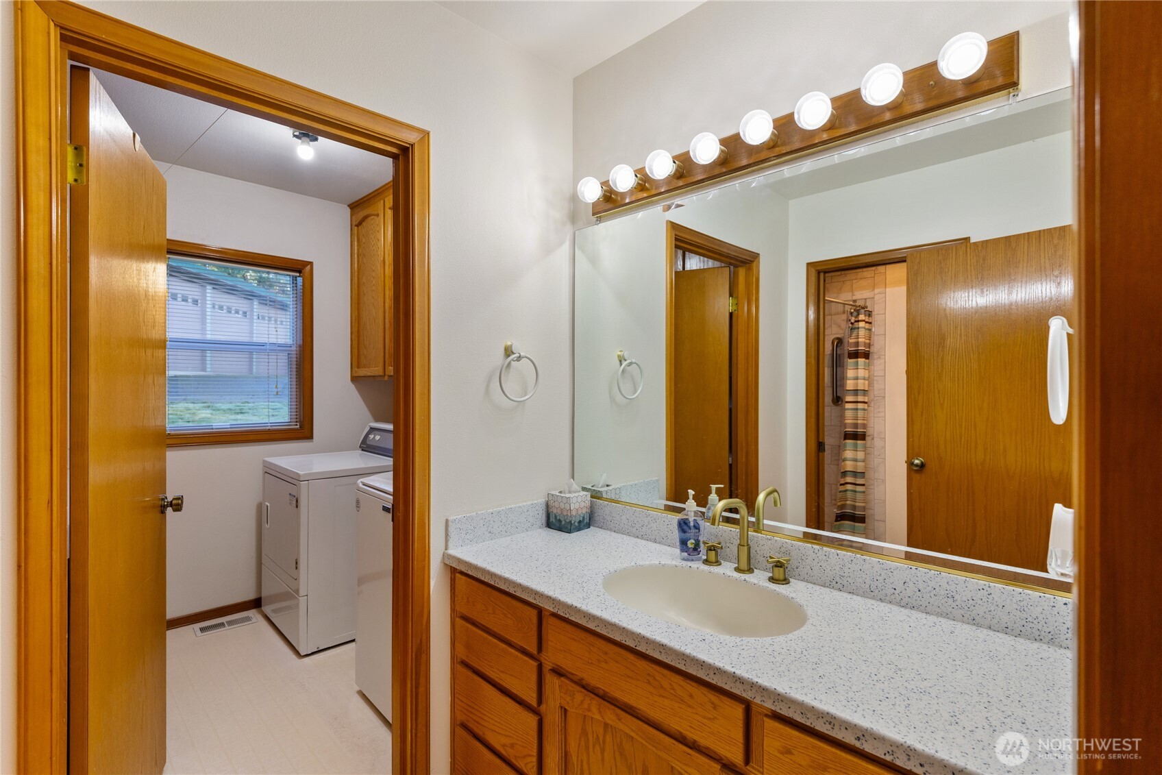 2115 Fairway Lane , Oak Harbor, WA 98277-7117