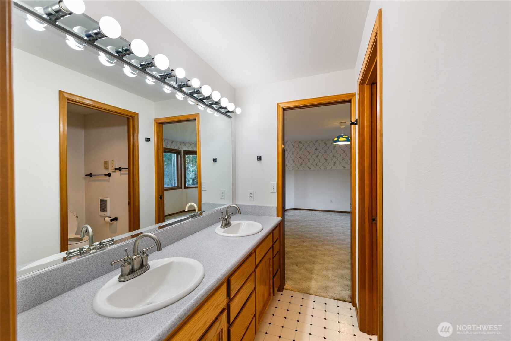 2115 Fairway Lane , Oak Harbor, WA 98277-7117