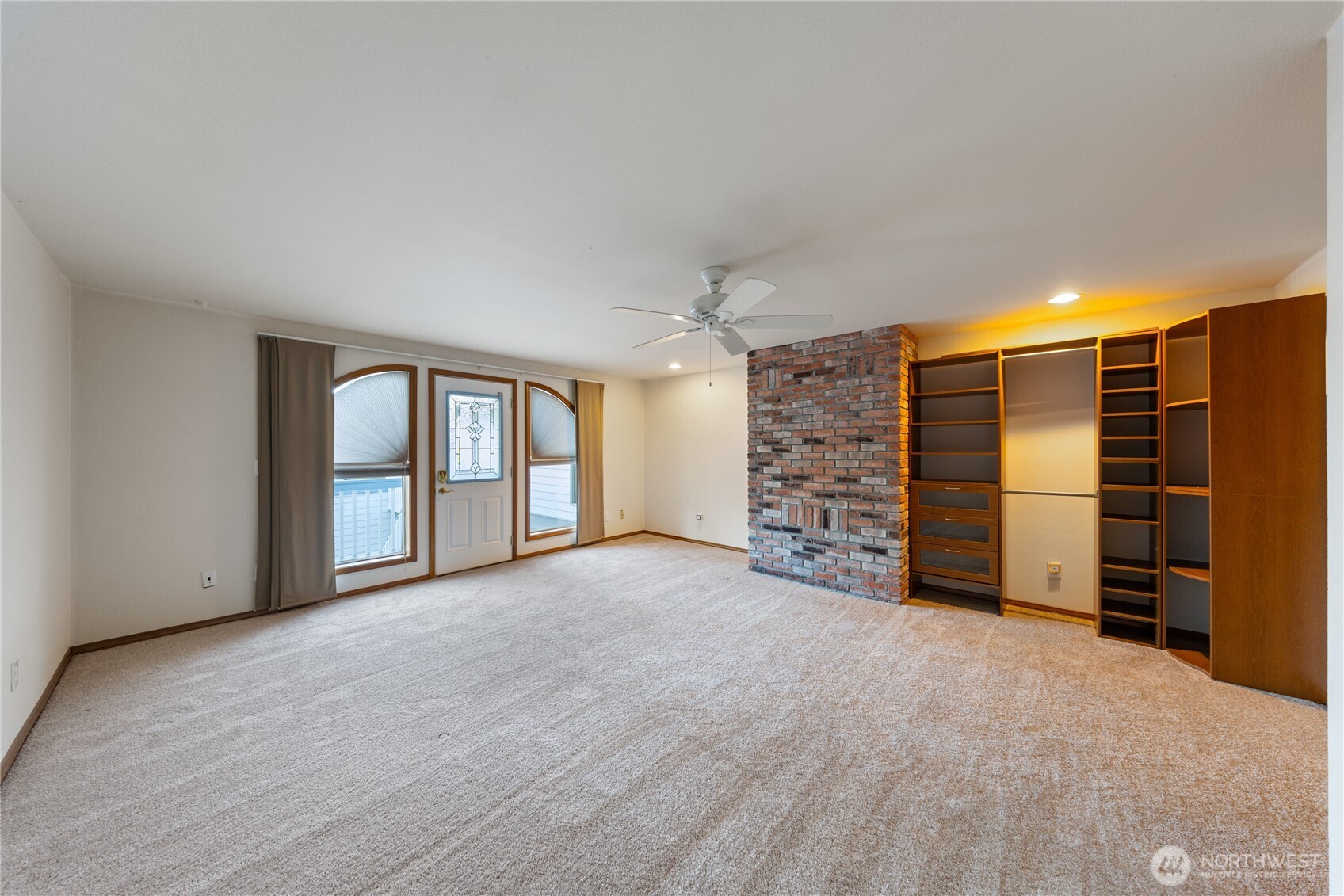 2115 Fairway Lane , Oak Harbor, WA 98277-7117