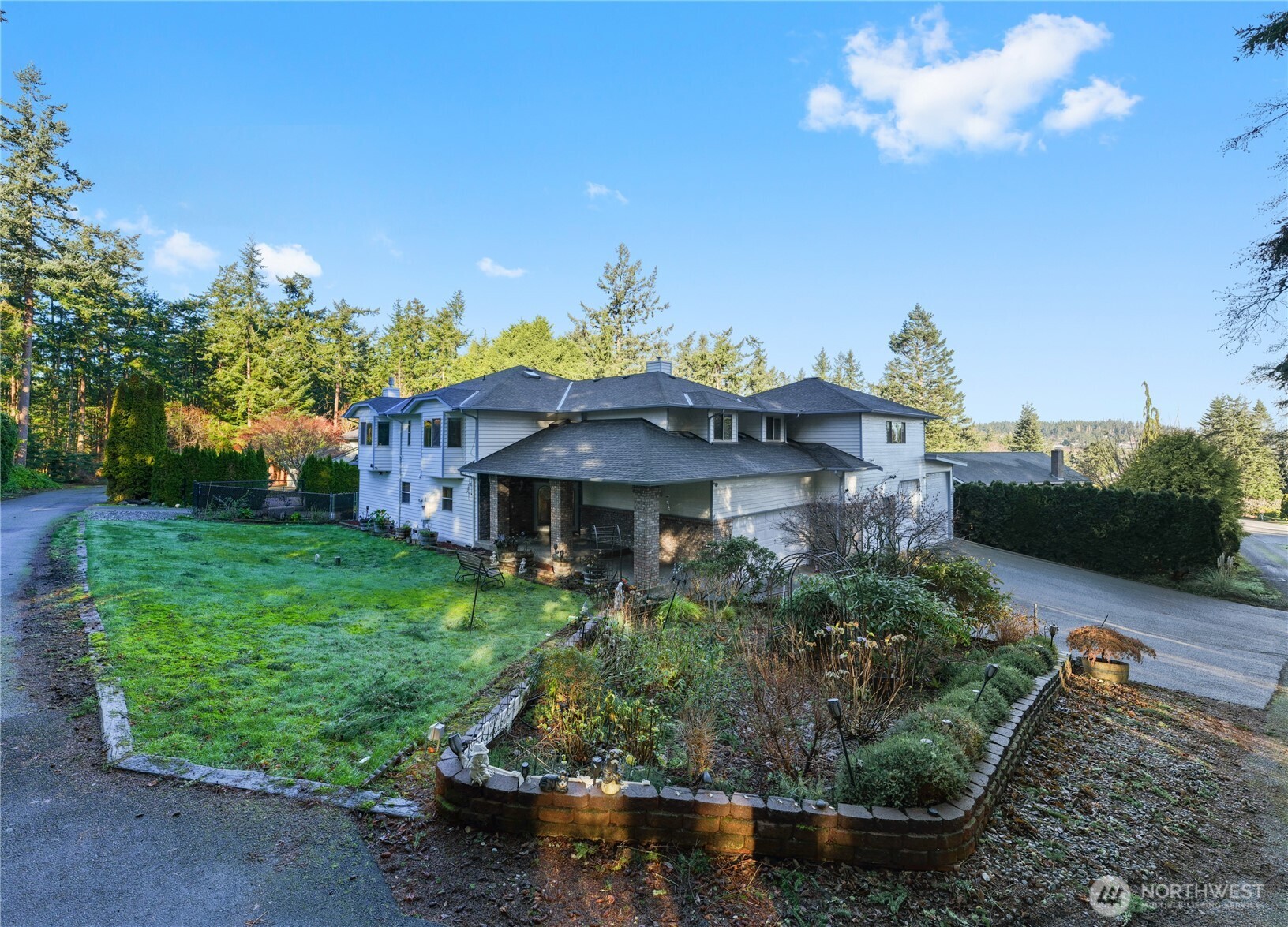 2115 Fairway Lane , Oak Harbor, WA 98277-7117