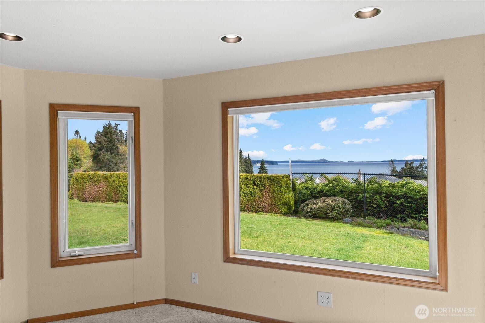 30 Chatham Place , Camano Island, WA 98282