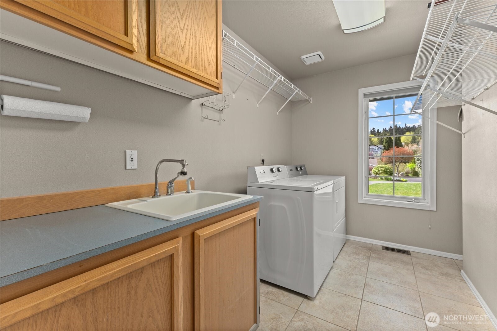 30 Chatham Place , Camano Island, WA 98282