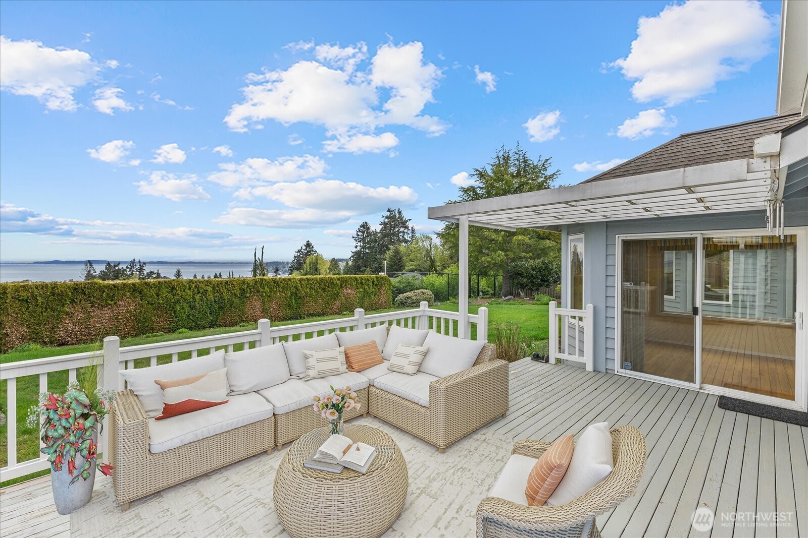 30 Chatham Place , Camano Island, WA 98282