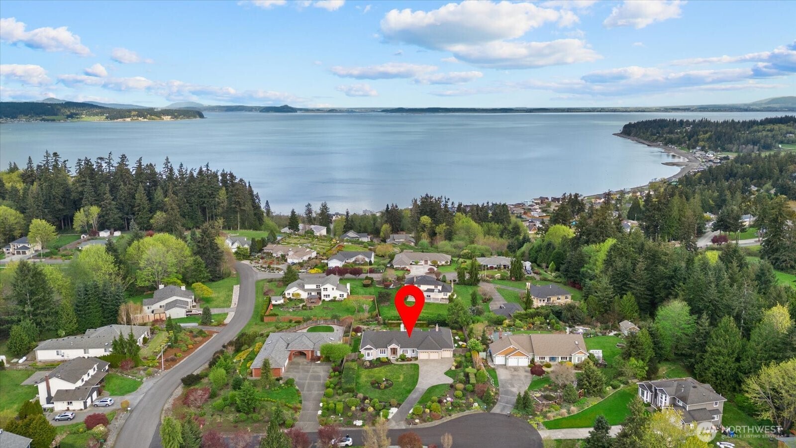30 Chatham Place , Camano Island, WA 98282