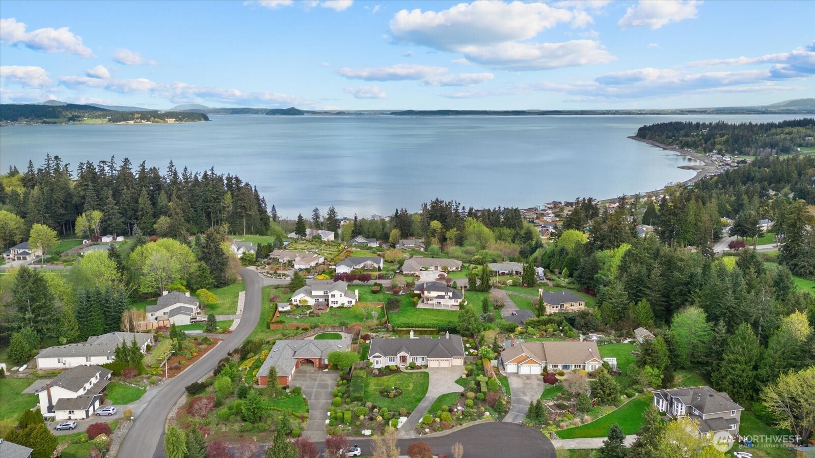 30 Chatham Place , Camano Island, WA 98282