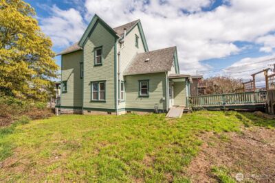 318 W 8th Street , Port Angeles, WA 98362 - Photo 13