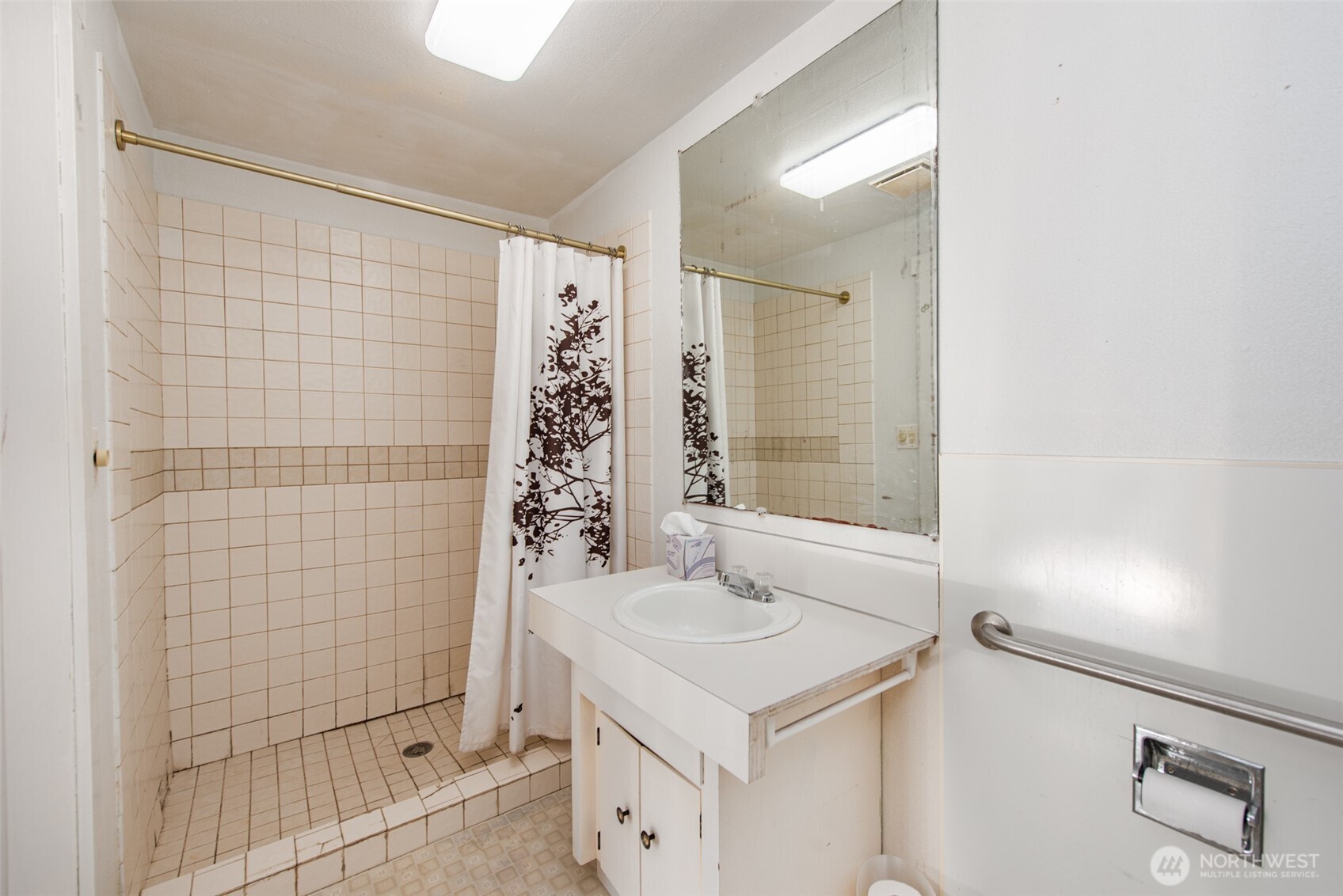 318 W 8th Street , Port Angeles, WA 98362