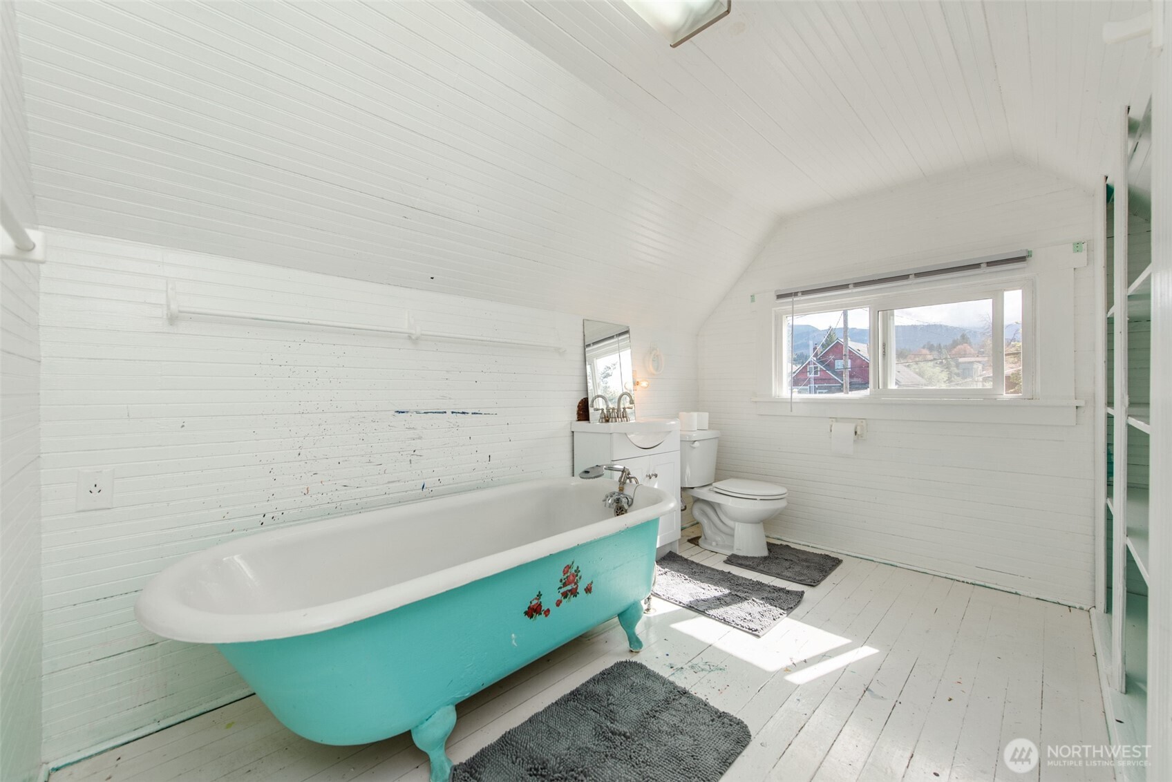 318 W 8th Street , Port Angeles, WA 98362