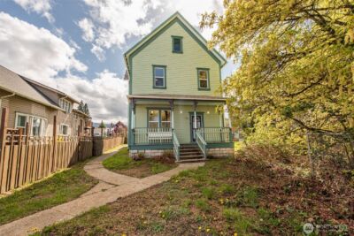 318 W 8th Street , Port Angeles, WA 98362 - Photo 9