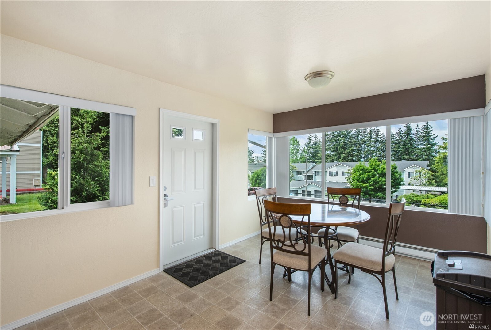 12423 NE 131st Court #E 306, Kirkland, WA 98034