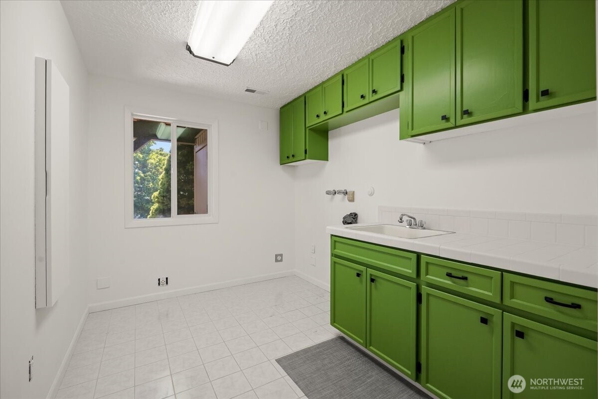 8014 SE Middle Way , Vancouver, WA 98664