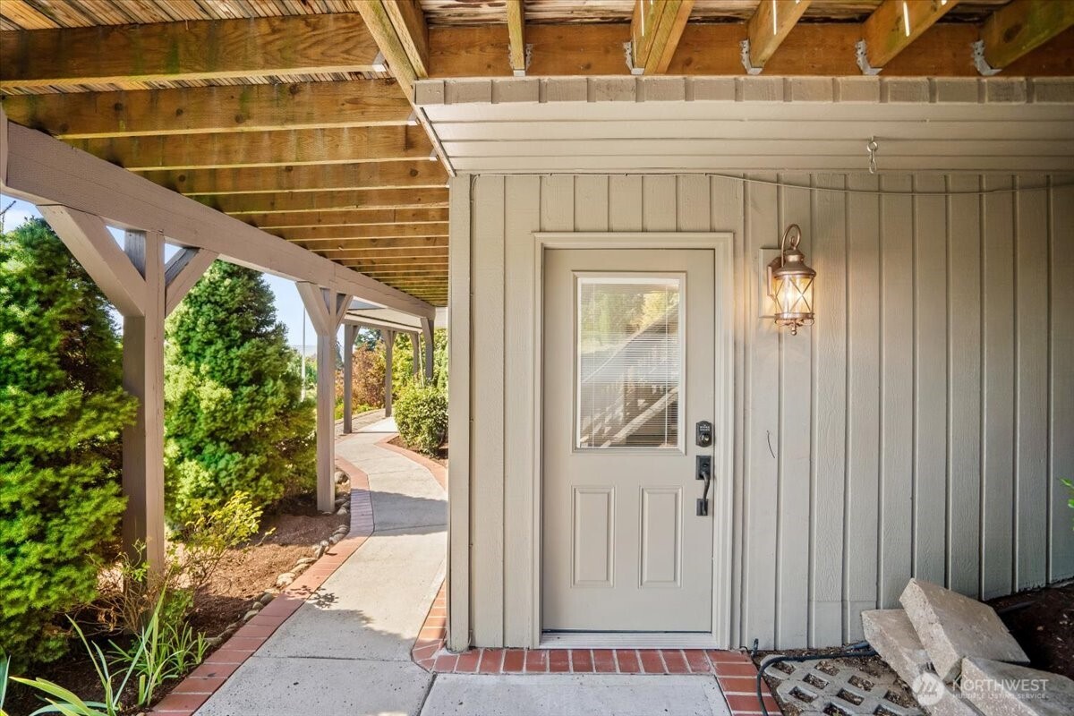 8014 SE Middle Way , Vancouver, WA 98664
