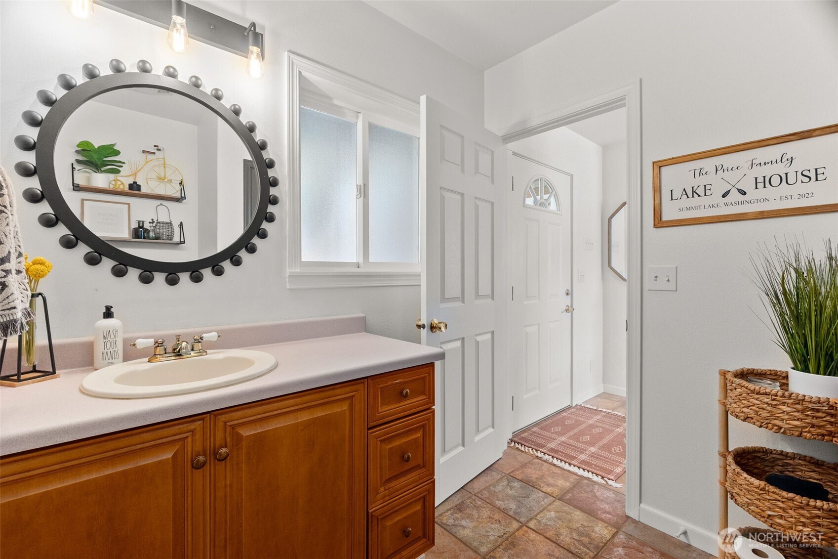 1521 Summit Lake Shore Road NW, Olympia, WA 98502