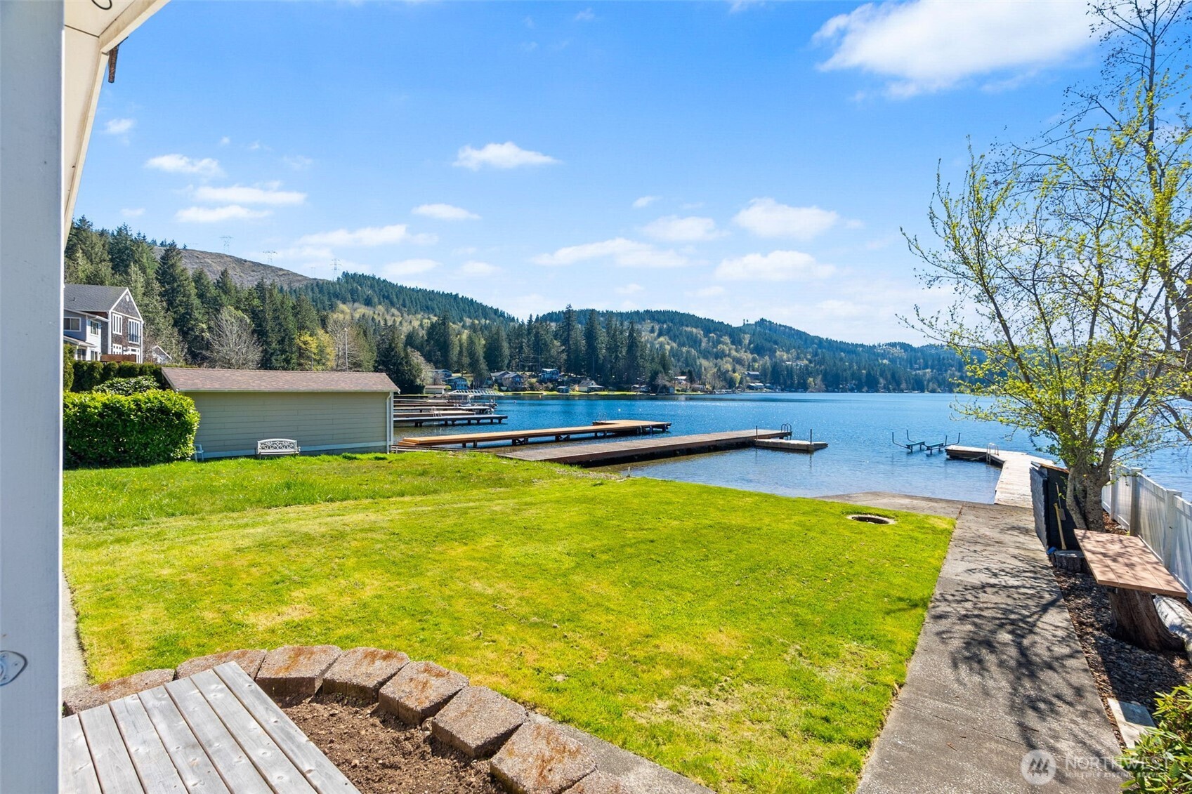 1521 Summit Lake Shore Road NW, Olympia, WA 98502