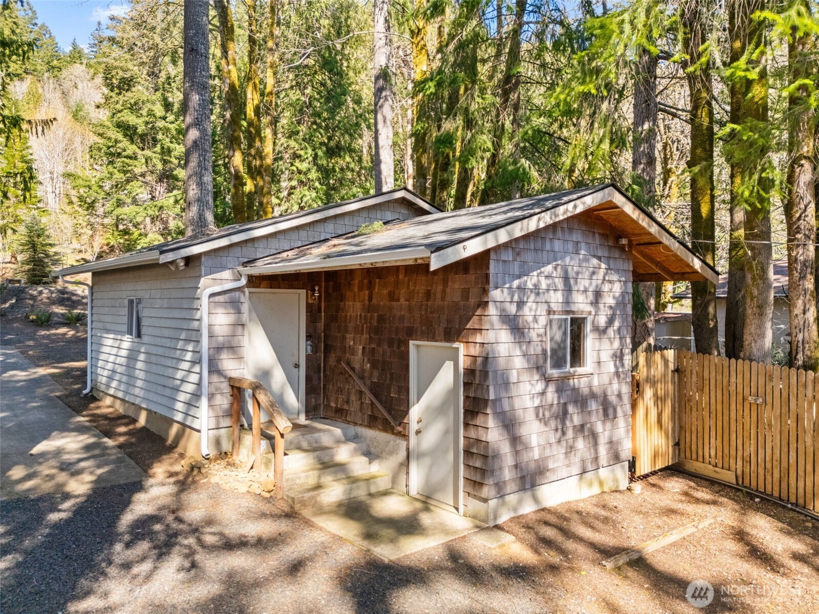 1521 Summit Lake Shore Road NW, Olympia, WA 98502