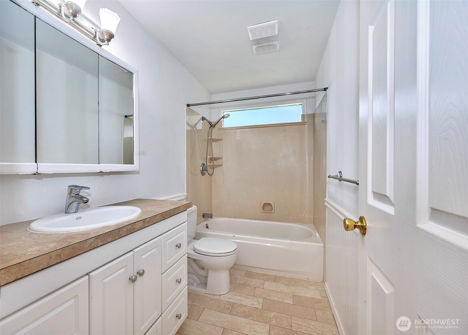 5614 170th Place SW, Lynnwood, WA 98037